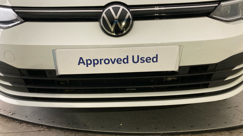 Volkswagen Golf 1.0 TSI Life 5dr Petrol Hatchback